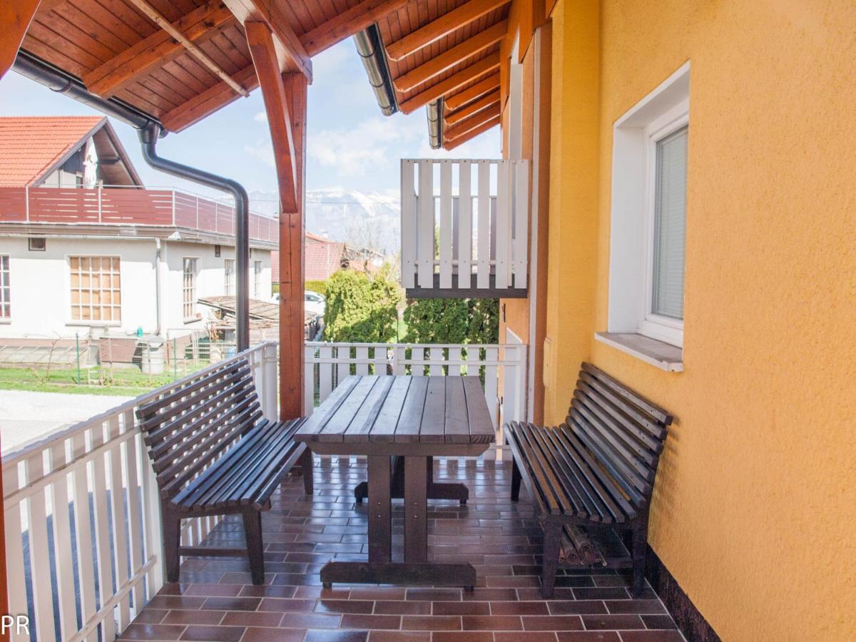 Activity Apartment *